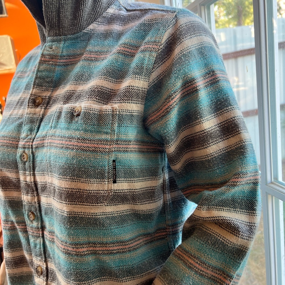 Billabong, long sleeve, hood, size large. Navy,Blue, white& Pink stripes.